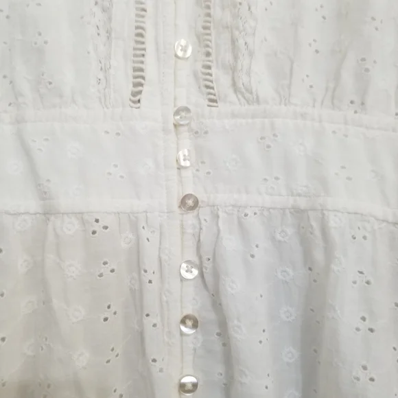 GAP Off White Eyelet Maxi Dress Size Medium - Picture 4 of 10